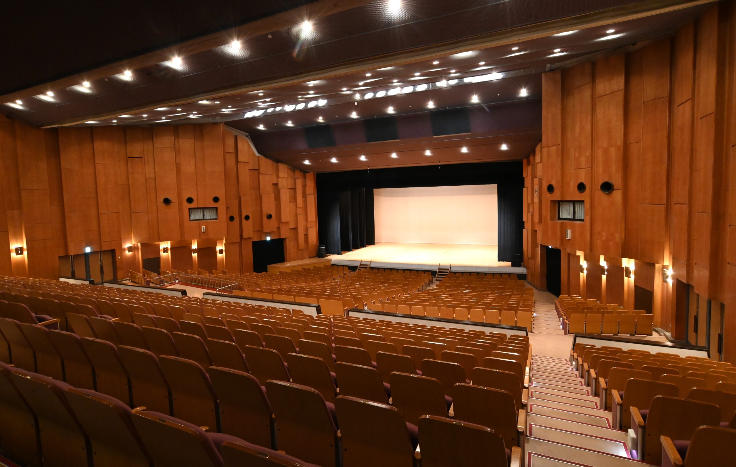 大ホール（中ホール） – あげお富士住建ホール（上尾市文化